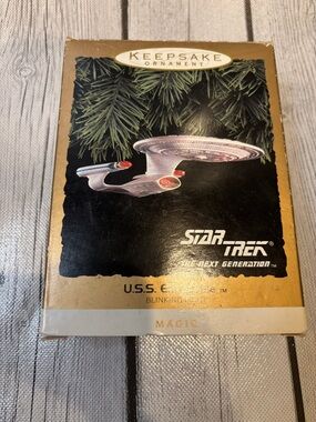 Hallmark Star Trek U.S.S. Enterprise Ornament - 1993 Magic Ornament